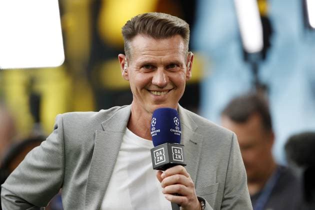 DORTMUND - TV presenter Dazn Tim Borowski during the UEFA Champions League semi-final match between Borussia Dortmund and Paris Saint Germain at the Signal Iduna Park on May 1, 2024 in Dortmund, Germany. ANP Hollandse Hoogte BART STOUTJESDIJK UEFA Conference League 2023 24 2023 2024 xVIxANPxSportx xBartxStoutjesdijkxIVx 497564210 originalFilename: 497564210.jpg
