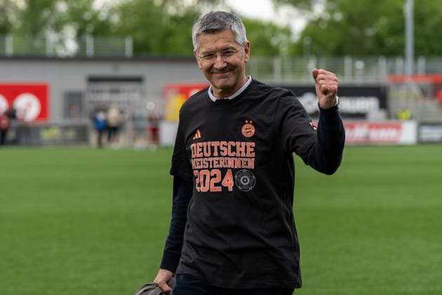 Sport Themen der Woche KW18 Herbert Hainer (FC Bayern Muenchen, Praesident) im Meistertshirt, GER, Bayer 04 Leverkusen vs FC Bayern Muenchen, Fussball Google Pixel Frauen Bundesliga, 20. Spieltag, Saison 2023 2024, 04.05.2024, DFB regulations prohibit any use of photographs as image sequences and or quasi-video GER, Bayer 04 Leverkusen vs FC Bayern Muenchen, Fussball Google Pixel Frauen Bundesliga, 20. Spieltag, Saison 2023 2024, 04.05.2024 Leverkusen *** Herbert Hainer FC Bayern Muenchen, President in championship shirt, GER, Bayer 04 Leverkusen vs FC Bayern Muenchen, Football Google Pixel Womens Bundesliga, Matchday 20, Season 2023 2024, 04 05 2024, DFB regulations prohibit any use of photographs as image sequences and or quasi video GER, Bayer 04 Leverkusen vs FC Bayern Muenchen, Football Google Pixel Womens Bundesliga, Matchday 20, Season 2023 2024, 04 05 2024 Leverkusen Copyright: xEibner-Pressefoto StefanxMayerx EP_SMR