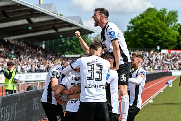 GER, 3. Liga, SSV Ulm 1846 vs FC Viktoria Köln 04.05.2024, Donaustadion, Ulm, GER, 3. Liga, SSV Ulm 1846 vs FC Viktoria Köln, im Bild Torjubel nach Tor zum 1:0, Philipp Maier (SSV Ulm, 26)