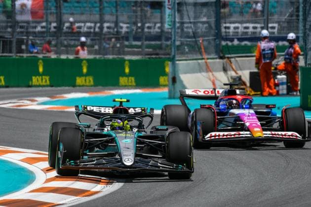 Formel 1 GP Miami USA. 04.05.2024 Lewis Hamilton 44, Mercedes-AMG Petronas F1 Team, Daniel Ricciardo, 3, Visa Cash App RB Formula One Team; Formel 1 GP Miami USA. 04.05.2024 Copyright: xBEAUTIFULxSPORTS Erlhofx