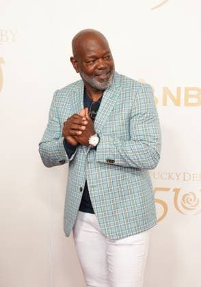 LOUISVILLE, KY - MAY 04: Legendary NFL, American Football Herren, USA running back Emmitt Smith walks the red carpet before the 150th running of the Kentucky Derby on May 4, 2024, at Churchill Downs in Louisville, Ky. (Photo by Jeff Moreland Icon Sportswire) HORSE RACING: MAY 04 Kentucky Derby EDITORIAL USE ONLY Icon168240504028