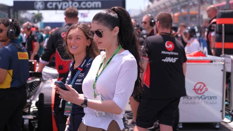 May 4, 2024, Miami, Fl, USA: MAY 04, 2024: Alexandra Daddario during the Formula 1 Crypto.com Miami Grand Prix race week in Miami, FL. Jason Pohuski BMR Miami USA - ZUMAb241 20240504_zsa_b241_397 Copyright: xJasonxPohuskix xBmrx