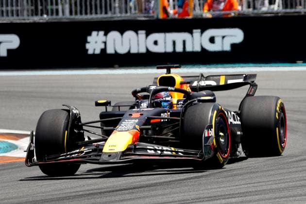 MIAMI GARDENS, FL - MAY 04: Oracle Red Bull Racing driver Max Verstappen 1 of Netherlands races in turn 1 during the running of the F1 Sprint Race on May 4, 2024 at the Miami International Autodrome in Miami Gardens, FL. (Photo by Jeff Robinson Icon Sportswire) AUTO: MAY 04 F1 Crypto.com Miami Grand Prix EDITORIAL USE ONLY Icon24050413221