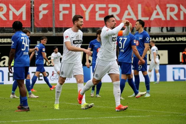 05.05.2024, xmohx, Fussball 2.Bundesliga, SV Elversberg - Hertha BSC Berlin emspor, v.l. Torjubel nach dem Tor zum celebrating the goal celebrate 1:0 durch Luca Schnellbacher (SV Elversberg) (DFL DFB REGULATIONS PROHIBIT ANY USE OF PHOTOGRAPHS as IMAGE SEQUENCES and or QUASI-VIDEO) Elversberg