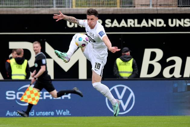 05.05.2024, xmohx, Fussball 2.Bundesliga, SV Elversberg - Hertha BSC Berlin emspor, v.l. Hugo Vandermersch (SV Elversberg) (DFL DFB REGULATIONS PROHIBIT ANY USE OF PHOTOGRAPHS as IMAGE SEQUENCES and or QUASI-VIDEO) Elversberg