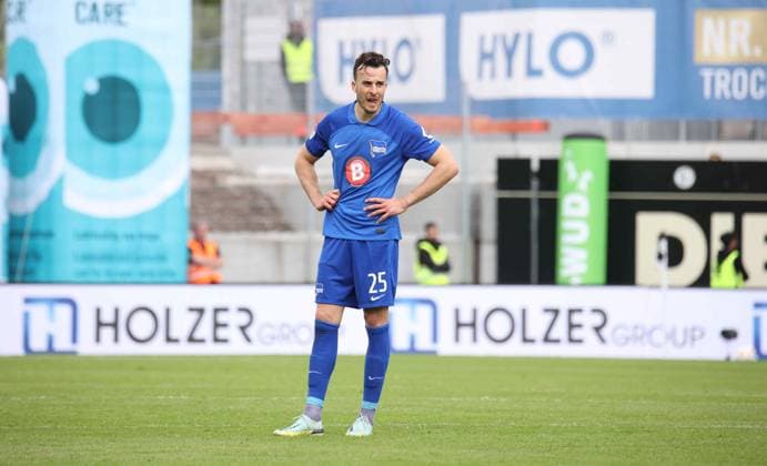 05.05.2024, Fussball, Herren, 2. Bundesliga, Saison 2023 2024, SV 07 Elversberg - Hertha BSC Berlin, Haris Tabakovic (Hertha BSC) enttäuscht Elversberg Ursapharm-Arena an der Kaiserlinde Saarland Deutschland (DE)