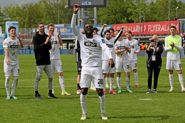05.05.2024, xmohx, Fussball 2.Bundesliga, SV Elversberg - Hertha BSC Berlin emspor, v.l. Kevin Koffi (SV Elversberg) (DFL DFB REGULATIONS PROHIBIT ANY USE OF PHOTOGRAPHS as IMAGE SEQUENCES and or QUASI-VIDEO) Elversberg