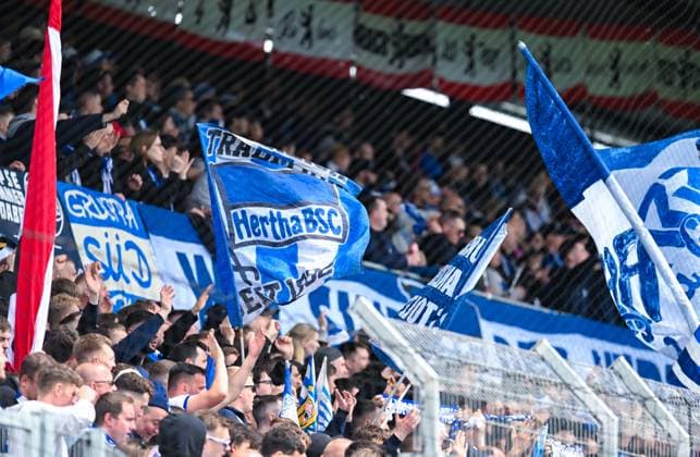 Germany, Spiesen-Elversberg, 05.05.2024, Ursapharm-Arena at Kaiserlinde, SV Elversberg vs Hertha BSC - 2. Bundesliga, fans of Hertha BSC wave flags Spiesen-Elversberg Ursapharm-Arena at Kaiserlinde Saarland Germany