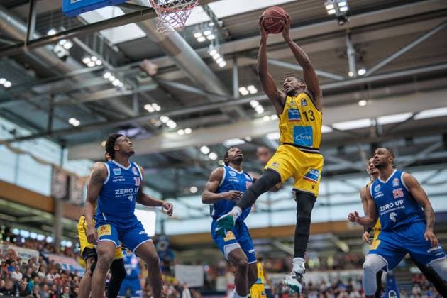 Stephon Jelks (MBC, 15), Johnathan Stove (MBC, 22), Yorman Polas Bartolo (Ludwigsburg, 13), Chris-Ebou Ndow (MBC, 25), Syntainics MBC vs. MHP Riesen Ludwigsburg, Basketball, Bundesliga, Maenner, 32. Spieltag, Saison 2023 24, 05.05.2024, Syntainics MBC vs. MHP Riesen Ludwigsburg, Basketball, Bundesliga, Maenner, 32. Spieltag, Saison 2023 24, 05.05.2024, Weissenfels