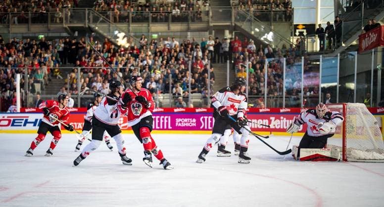 Ice hockey, Eishockey - AUT vs CAN, test match VIENNA,AUSTRIA,05.MAY.24 - ICE HOCKEY - OEEHV international test match, men, Austria vs Canada. Image shows Mario Huber (AUT) and Nico Daws (CAN).  GEPAxpictures xEdgarxEisner
