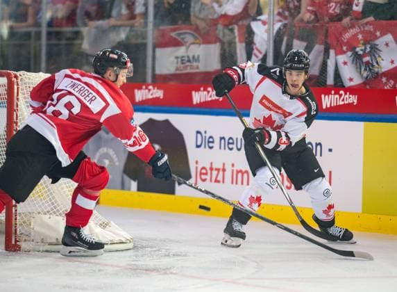 Ice hockey, Eishockey - AUT vs CAN, test match VIENNA,AUSTRIA,05.MAY.24 - ICE HOCKEY - OEEHV international test match, men, Austria vs Canada. Image shows Dominic Zwerger (AUT) and Olen Zellweger (CAN).  GEPAxpictures xEdgarxEisner
