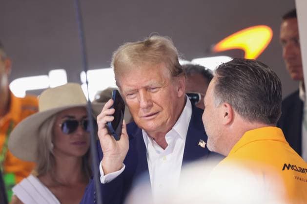 Donald Trump At F1 Miami Grand Prix 2024 Donald Trump, 45th President of the United States, and Zak Brown, McLaren Chief Executive Officer, talk in the McLaren garage before the Formula 1 Miami Grand Prix at Miami International Autodrome in Miami, United States on May 5, 2024. Miami United States  Copyright: xJakubxPorzyckix originalFilename:porzycki-donaldtr240505_npgPP.jpg