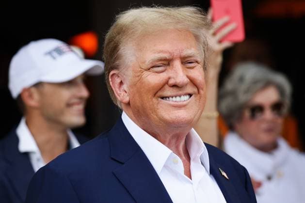 Donald Trump At F1 Miami Grand Prix 2024 Donald Trump, 45th President of the United States, before the Formula 1 Miami Grand Prix at Miami International Autodrome in Miami, United States on May 5, 2024. Miami United States  Copyright: xJakubxPorzyckix originalFilename:porzycki-donaldtr240505_np5Va.jpg