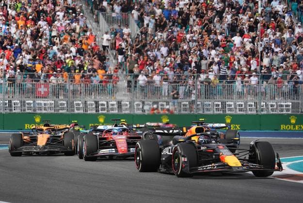 Formula 1 Crypto.com Miami Grand Prix 05.05.2024, Miami International Autodrome, Miami, Formula 1 Crypto.com Miami Grand Prix,im Bild Max Verstappen (NLD), Oracle Red Bull Racing, Charles Leclerc (MCO), Scuderia Ferrari HP, Oscar Piastri (AUS), McLaren F1 Team, Carlos Sainz Jr. (ESP), Scuderia Ferrari HP