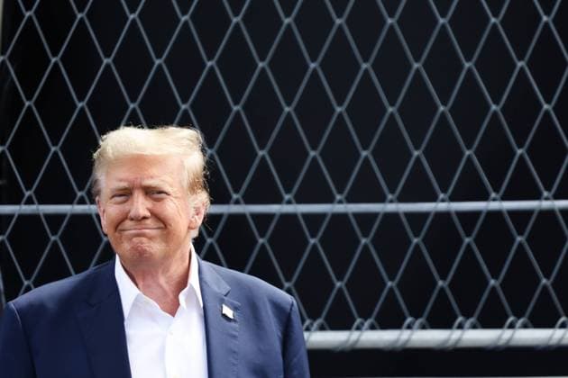 F1 Miami Grand Prix 2024 Donald Trump before the Formula 1 Miami Grand Prix at Miami International Autodrome in Miami, United States on May 5, 2024. Miami United States  Copyright: xJakubxPorzyckix originalFilename:porzycki-f1miamig240505_npYtz.jpg