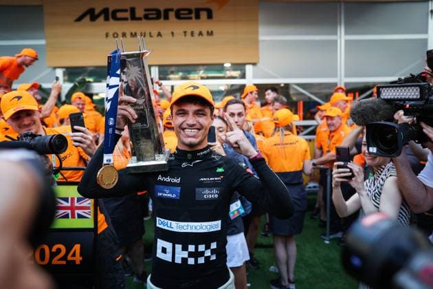 NORRIS Lando (gbr), McLaren F1 Team MCL38, portrait first win celebration during the Formula 1 Crypto.com Miami Grand Prix 2024, 6th round of the 2024 Formula One World Championship, WM, Weltmeisterschaft from May 3 to 5, 2024 on the Miami International Autodrome, in Miami, United States of America - F1 - MIAMI GRAND PRIX 2024 DPPI Panoramic  240506_R06_MIAMI_DP_AV6_1059