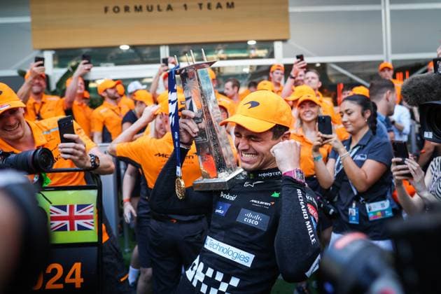 NORRIS Lando (gbr), McLaren F1 Team MCL38, portrait first win celebration during the Formula 1 Crypto.com Miami Grand Prix 2024, 6th round of the 2024 Formula One World Championship, WM, Weltmeisterschaft from May 3 to 5, 2024 on the Miami International Autodrome, in Miami, United States of America - F1 - MIAMI GRAND PRIX 2024 DPPI Panoramic  240506_R06_MIAMI_DP_AV6_1081