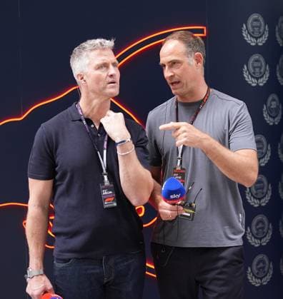05.05.2024, Miami International Autodrome, Miami, Formula 1 Crypto.com Miami Grand Prix,im Bild Der ehemalige deutsche Formel 1 Fahrer Ralf Schumacher mit Red Bull Chef Oliver Mintzlaff. Defodi-506_20240505_hbr_2206