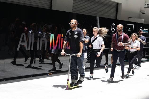 F1 Miami Grand Prix 2024 Lewis Hamilton of Mercedes before the Formula 1 Miami Grand Prix at Miami International Autodrome in Miami, United States on May 5, 2024. Miami United States  Copyright: xJakubxPorzyckix originalFilename:porzycki-f1miamig240505_npE5N.jpg