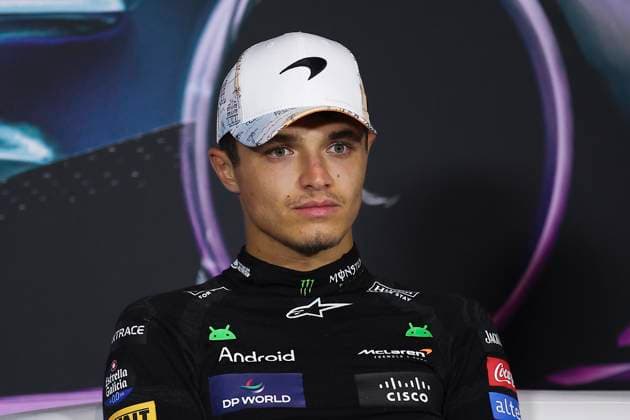 NORRIS Lando (gbr), McLaren F1 Team MCL38, portrait during the Formula 1 Crypto.com Miami Grand Prix 2024, 6th round of the 2024 Formula One World Championship, WM, Weltmeisterschaft from May 3 to 5, 2024 on the Miami International Autodrome, in Miami, United States of America - F1 - MIAMI GRAND PRIX 2024 DPPI Panoramic  240506_R06_MIAMI_DP_EA012986