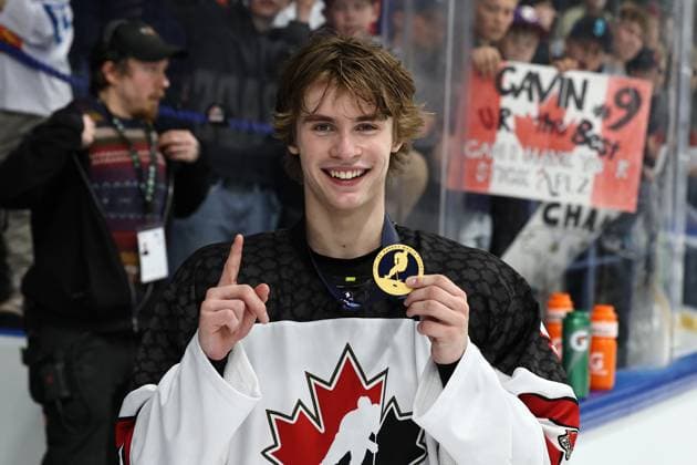 xxkeikkaxx 20240505 Espoo Jääkiekon U18 MM-kisat USA - Kanada. Kuvassa Gavin McKenna Tomi Natri All Over Press