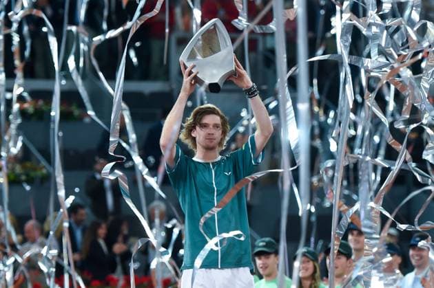 (240506) -- MADRID, May 6, 2024 -- Winner Andrey Rublev of Russia celebrates during the awarding ceremony for the Men s Singles event at the Madrid Open tennis tournament in Madrid, Spain, May 5, 2024. (Photo by Xinhua) (SP)SPAIN-MADRID-TENNIS-MADRID OPEN-MEN S SINGLES FINAL GustavoxValiente 