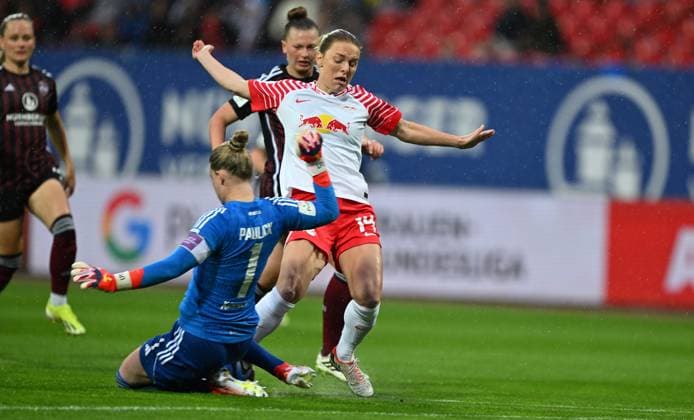 06.05.2024 - Fussball - Saison 2023 2024 - 1. Frauen - Fussball - Bundesliga - 20. Spieltag: 1. FC Nürnberg FCN ( Club ) - RB Leipzig - Sportfoto Zink - xwoxzix - Lea Paulick (1, 1. FC Nürnberg FCN ) Mimmi Larsson (14, RB Leipzig )