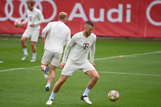 Eric DIER (Bayern Muenchen) am Ball,Aktion Abschlusstraining am 07.05.2024 vor dem Fussball Champions League Halbfinale Real Madrid - FC Bayern Muenchen am 08.05.2024.