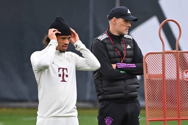 Leroy SANE (Bayern Muenchen), Trainer Thomas TUCHEL (Bayern Muenchen). Abschlusstraining am 07.05.2024 vor dem Fussball Champions League Halbfinale Real Madrid - FC Bayern Muenchen am 08.05.2024.