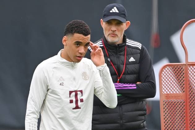 Jamal MUSIALA (Bayern Muenchen), Trainer Thomas TUCHEL (Bayern Muenchen). Abschlusstraining am 07.05.2024 vor dem Fussball Champions League Halbfinale Real Madrid - FC Bayern Muenchen am 08.05.2024.