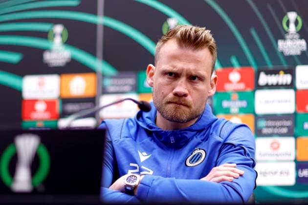 Club Brugge v Fiorentina - UEFA Europa Conference League - media activities BRUGGE, BELGIUM - MAY 07 : Mignolet Simon goalkeeper and Hayen Nicky head coach of Club Brugge pictured during a press conference, PK, Pressekonferenz prior to the UEFA Europa Conference League semi-finals 2nd leg match between Club Brugge and Fiorentina at the training grounds on May 7, 2024 in Brugge, Belgium, 07 05 2024 Brugge Belgium  Copyright: xJanxDexMeuleneirx