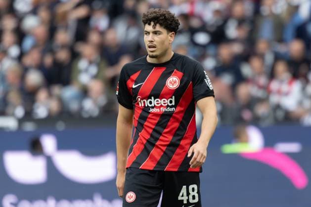 Eintracht Frankfurt - Bayer 04 Leverkusen, 1. FBL Ignacio Ferri Julia, Nacho (Eintracht Frankfurt, 48). Bundesligaspiel zwischen Eintracht Frankfurt und Bayer 04 Leverkusen am 5. Mai 2024 im Deutsche Bank Park in Frankfurt am Main. Nach Vorgaben der DFL, Deutsche Fußball Liga, ist es untersagt, in dem Stadion und oder vom Spiel angefertigte Fotoaufnahmen in Form von Sequenzbildern und oder videoähnlichen Fotostrecken zu verwerten bzw. verwerten zu lassen., Frankfurt am Main Hessen Deutschland Deutsche Bank Park