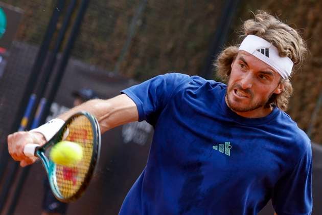 May 7, 2024, Rome, Italy: STEFANOS TSITSIPAS of Greece in action during a training session at the Italian Open tennis tournament in Rome, Italy. Tennis 2024: Italian Open  - ZUMAa110 20240507_zaf_a110_008 Copyright: xFabioxFrustacix