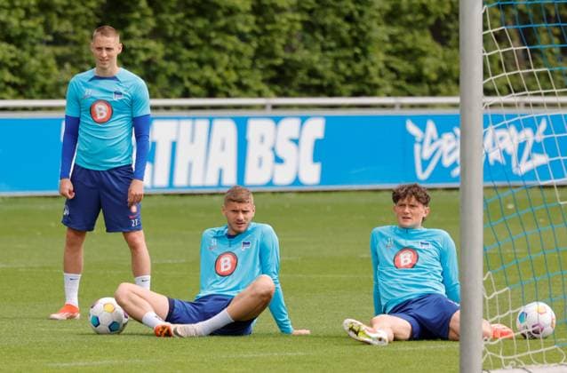 Deutschland, Berlin, Sportpark, GER, 2.FBL, Hertha BSC, Saison 2023 24, Training, Foto:Palko Dardai , Marton Dardai, Fabian Reese
