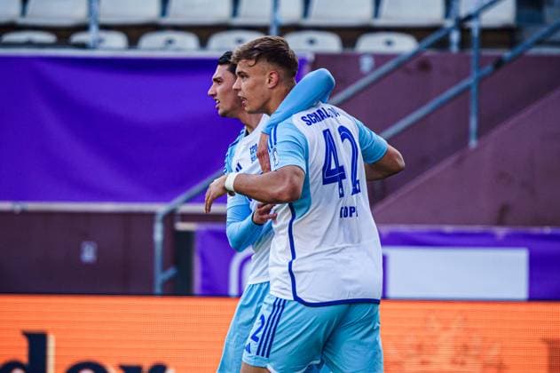 Torjubel Jubel FC Schalke 04 nach Tor zum 0:1 Keke Topp (FC Schalke 04, 42) GER, VfL Osnabrueck vs. FC Schalke 04, Fussball, 2. Bundesliga, Spieltag 32, Saison 2023 2024, 07.05.2024 DFL REGULATIONS PROHIBIT ANY USE OF PHOTOGRAPHS AS IMAGE SEQUENCES AND OR QUASI-VIDEO GER, VfL Osnabrueck vs. FC Schalke 04, Fussball, 2. Bundesliga, Spieltag 32, Saison 2023 2024, 07.05.2024 Hamburg