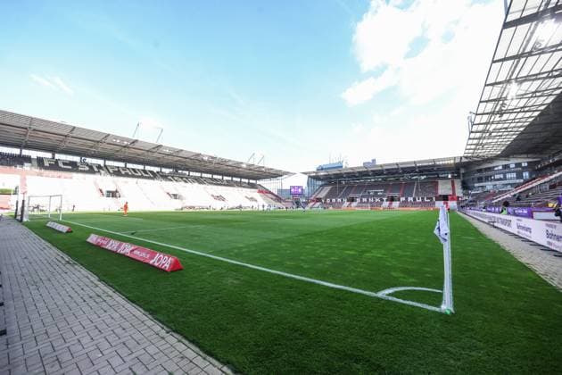 07.05.2024, Fussball, Saison 2023 2024, 2. Bundesliga, 32. Spieltag, VfL Osnabrück - FC Schalke 04, Leeres Stadion am Millerntor während des Spiels. Hamburg Stadion am Millerntor Hamburg Deutschland xRHR-FOTO TRx