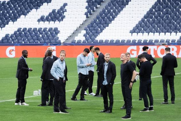 May 7, 2024, Madrid, Madrid, SPAIN: Players of Bayern Munich are seen in the Pitch walk prior the UEFA Champions League, Semi Final round 2, football match to play against Real Madrid at Santiago Bernabeu stadium on May 07, 2024 in Madrid, Spain. Madrid SPAIN - ZUMAa181 20240507_zaa_a181_062 Copyright: xGuillermoxMartinezx