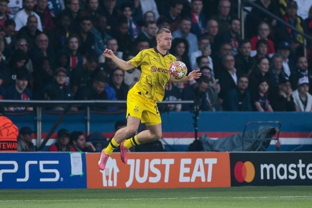07.05.2024, Fussball, Saison 2023 2024, UEFA Champions League, Halbfinale, Paris Saint-Germain - Borussia Dortmund, Julian Ryerson (Borussia Dortmund), Paris Parc de Princes Paris Frankreich xRHR-FOTO DEx Copyright: DennisxEwert RHR-FOTOx RHR-FOTO DE