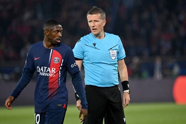 07.05.2024, xjrdrx, Fussball UEFA Champions League, Paris St.Germain - Borussia Dortmund emspor, v.l. Ousame Dembele (PSG Paris St.Germain) Schiedsrichter Referee Daniele Orsato (Italien) (DFL DFB REGULATIONS PROHIBIT ANY USE OF PHOTOGRAPHS as IMAGE SEQUENCES and or QUASI-VIDEO) Paris