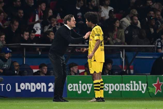 Cheftrainer Edin Terzic (Borussia Dortmund) und Karim Adeyemi 27 (Borussia Dortmund), Paris Saint-Germain vs. Borussia Dortmund, Fussball, Champions League, Halbfinale, 07.05.2024 Paris Nordrhein-Westfalen Frankreich