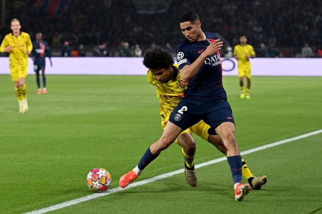 07.05.2024, xjrdrx, Fussball UEFA Champions League, Paris St.Germain - Borussia Dortmund emspor, v.l. Karim Adeyemi (Borussia Dortmund) Achraf Hakimi (PSG Paris St.Germain) Zweikampf, Aktion, action, battle for the ball (DFL DFB REGULATIONS PROHIBIT ANY USE OF PHOTOGRAPHS as IMAGE SEQUENCES and or QUASI-VIDEO) Paris