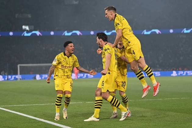 Paris, Parc des Princes, 07.05.24, GER, Herren, UEFA Champions League, Halbfinale, Saison 2023-2024, Paris Saint Germain - Borussia Dortmund Bild: Mats HUMMELS (Dortmund) jubelt nach seinem Tor zum 0:1 Only for editorial use! UEFA regulations prohibit any use of photographs as image sequences and or quasi-video. Frankreich