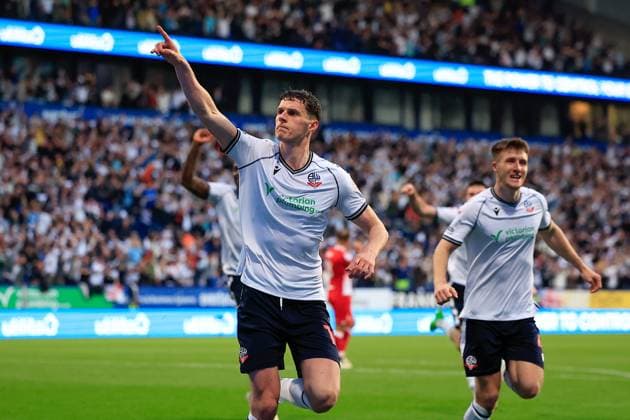 Bolton Wanderers v Barnsley EFL Sky Bet League 1 07 05 2024. Play Off Leg 2 of 2 GOAL 2-1 Eoin Toal (18) of Bolton Wanderers celebrates scoring during the EFL Sky Bet League 1 play-off second leg match between Bolton Wanderers and Barnsley at the Toughsheet Community Stadium, Bolton, England on 7 May 2024. Bolton Toughsheet Community Stadium Greater Manchester England Editorial use only DataCo restrictions apply See www.football-dataco.com , Copyright: xConorxMolloyx PSI-19625-0035