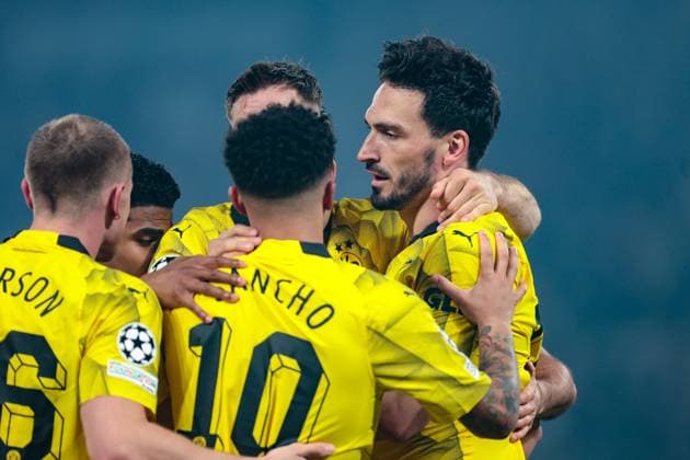 07.05.2024, Fussball, Saison 2023 2024, UEFA Champions League, Halbfinale, Paris Saint-Germain - Borussia Dortmund, Mats Hummels (Borussia Dortmund) bejubelt das Tor zum 0:1, Paris Parc de Princes Paris Frankreich xRHR-FOTO DEx Copyright: DennisxEwert RHR-FOTOx RHR-FOTO DE