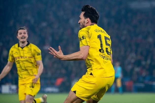 Mats Hummels (Borussia Dortmund, 15) jubelt ueber das Tor zum 0:1, FRA, Paris Saint Germain (PSG) vs Borussia Dortmund (BVB), Fussball, UEFA Champions League, Halbfinale Rueckspiel, Saison 2023 2024, 07.05.2024 FRA, Paris Saint Germain (PSG) vs Borussia Dortmund (BVB), Fussball, UEFA Champions League, Halbfinale Rueckspiel, Saison 2023 2024, 07.05.2024 Paris Copyright: xEibner-Pressefoto Memmlerx EP_MMR
