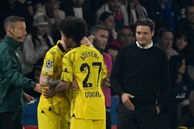 07.05.2024, xjrdrx, Fussball UEFA Champions League, Paris St.Germain - Borussia Dortmund emspor, v.l. Vierter Offizieller Schiedsrichter Davide Massa (Italien) Auswechslung Karim Adeyemi (Borussia Dortmund) Trainer Edin Terzic (Borussia Dortmund) Einwechslung Marco Reus (Borussia Dortmund) (DFL DFB REGULATIONS PROHIBIT ANY USE OF PHOTOGRAPHS as IMAGE SEQUENCES and or QUASI-VIDEO) Paris