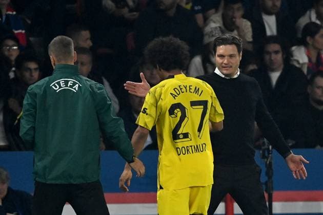 07.05.2024, xjrdrx, Fussball UEFA Champions League, Paris St.Germain - Borussia Dortmund emspor, v.l. Vierter Offizieller Schiedsrichter Davide Massa (Italien) Auswechslung Karim Adeyemi (Borussia Dortmund) Trainer Edin Terzic (Borussia Dortmund) (DFL DFB REGULATIONS PROHIBIT ANY USE OF PHOTOGRAPHS as IMAGE SEQUENCES and or QUASI-VIDEO) Paris