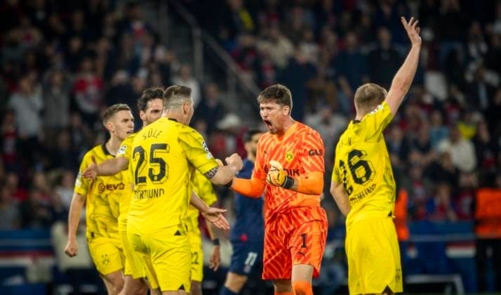 Paris, France. 7th Mai 2024. Niclas Süle (BVB) Torwart Gregor Kobel (BVB) Paris Saint-Germain - Borussia Dortmund 07.05.2024