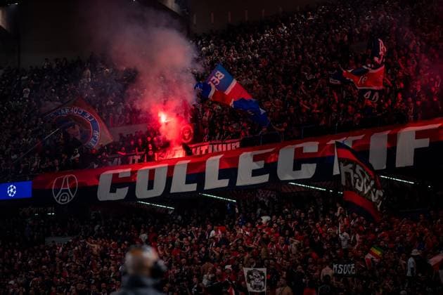 Fans Ultras von PSG zuenden Pyrotechnik, FRA, Paris Saint Germain (PSG) vs Borussia Dortmund (BVB), Fussball, UEFA Champions League, Halbfinale Rueckspiel, Saison 2023 2024, 07.05.2024 FRA, Paris Saint Germain (PSG) vs Borussia Dortmund (BVB), Fussball, UEFA Champions League, Halbfinale Rueckspiel, Saison 2023 2024, 07.05.2024 Paris Copyright: xEibner-Pressefoto Memmlerx EP_MMR