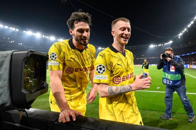 Marco Reus 11 (Borussia Dortmund) und Mats Hummels 15 (Borussia Dortmund) gluecklich, Paris Saint-Germain vs. Borussia Dortmund, Fussball, Champions League, Halbfinale, 07.05.2024 Paris Nordrhein-Westfalen Frankreich